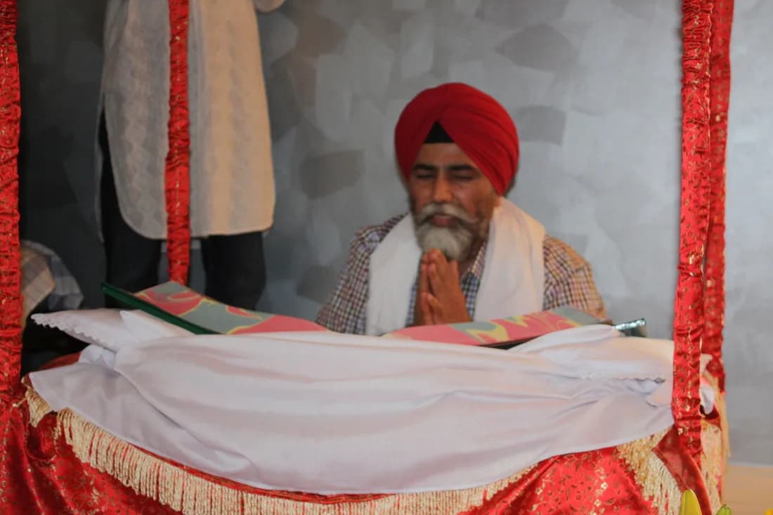 SGGS Ji Arrival — Gurdwara Sahib Darwin